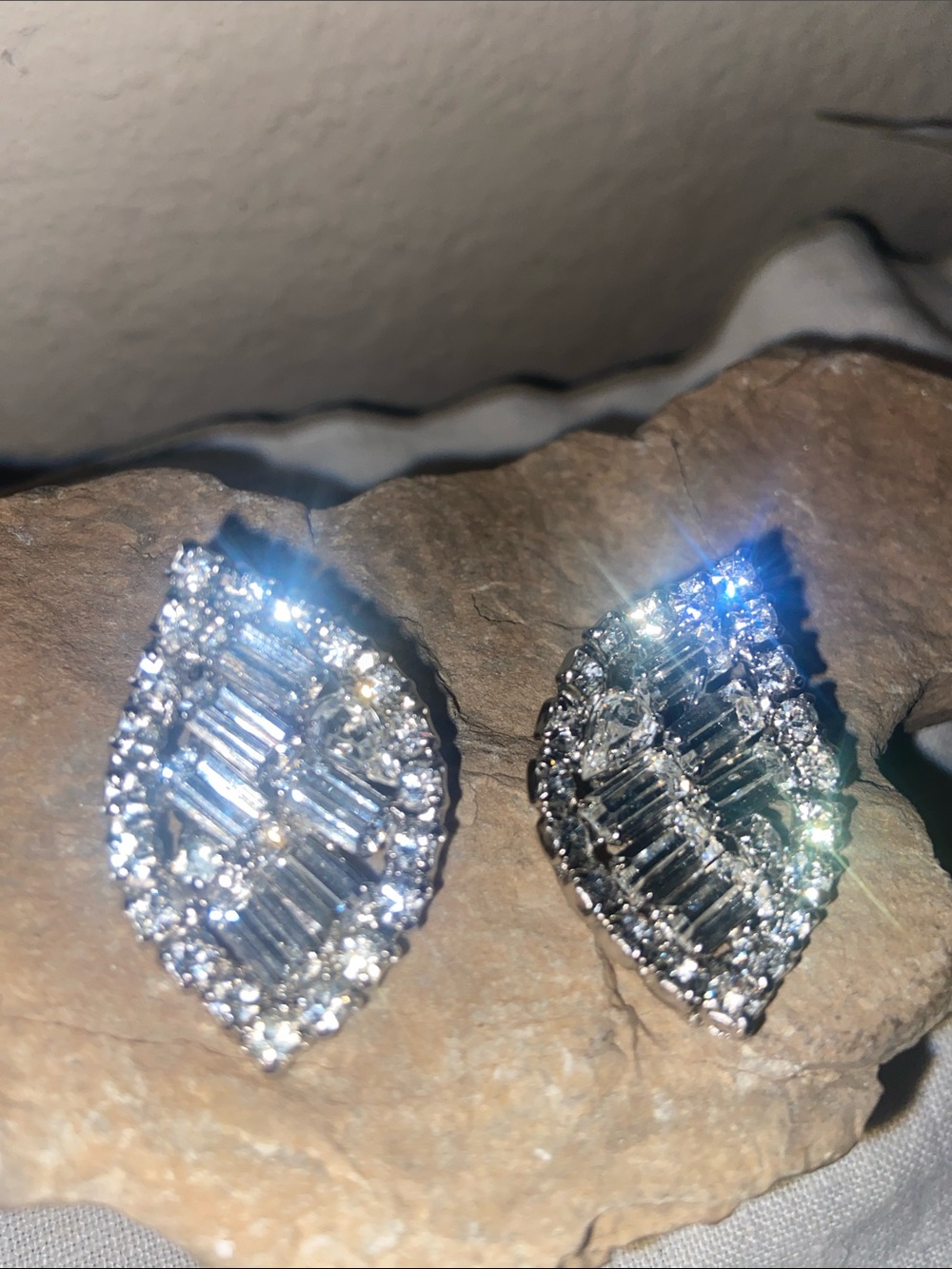 Vintage Classic Teardrop Clear Rhinestone ClipOn Earrings